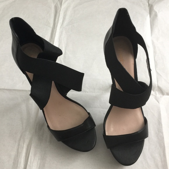 platform sandals with elastic straps